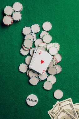 Three Card Poker live dealer table on hw gacor with cards dealt and betting circles visible